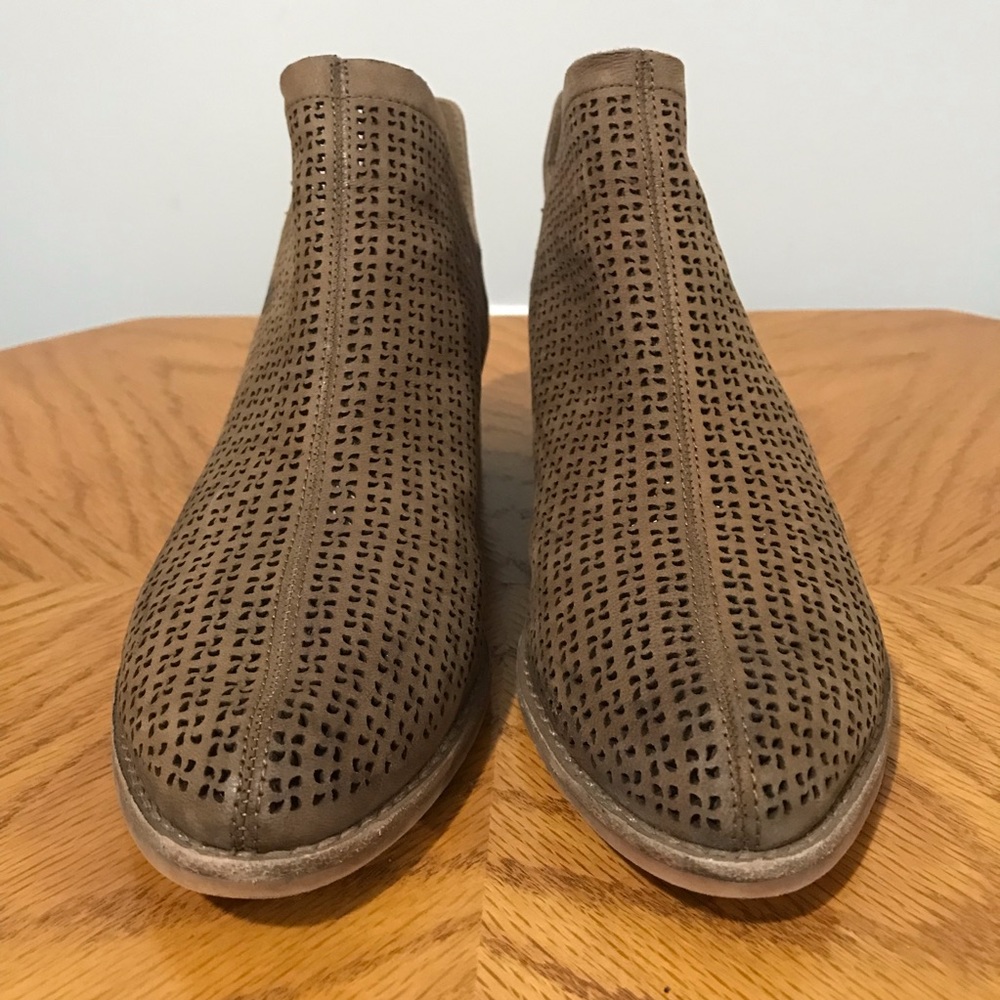 Vince Camuto Celena Taupe Boots